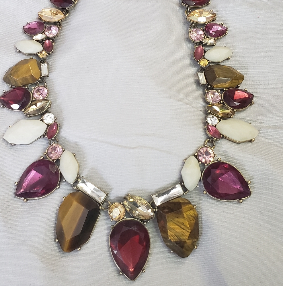 Bouquet statement necklace